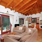 Villa Villa Phos - Boutique Stone And Wood Sanctuary With Private Pool Near Sivota *
