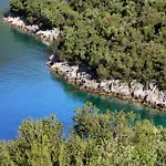 Villa Villa Phos - Boutique Stone And Wood Sanctuary With Private Pool Near Sivota