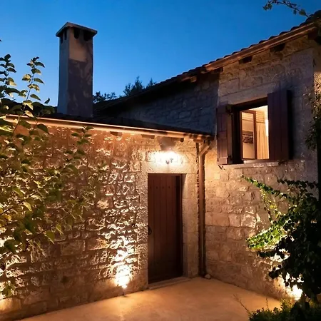 Villa Phos Stone And Wood Sanctuary With Private Pool Near Sivota Villa *
