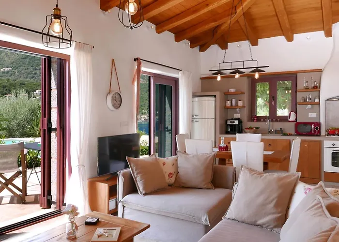 Phos - Boutique Stone And Wood Sanctuary With Private Pool Near Villa *