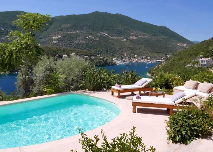 Phos - Boutique Stone And Wood Sanctuary With Private Pool Near Villa